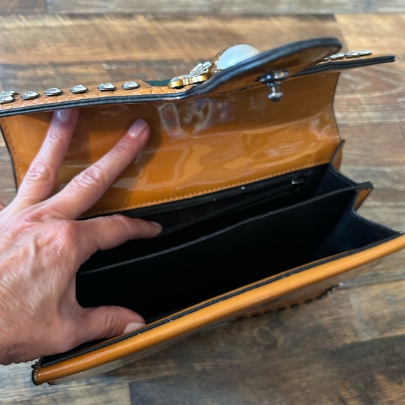 Brown Designer Women Bag with Chain Strap - Picture 8 of 9